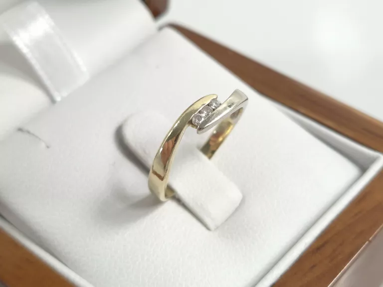 zloty-pierscionek-z-cyrkoniami-585-193g-r11-stan-11323-2