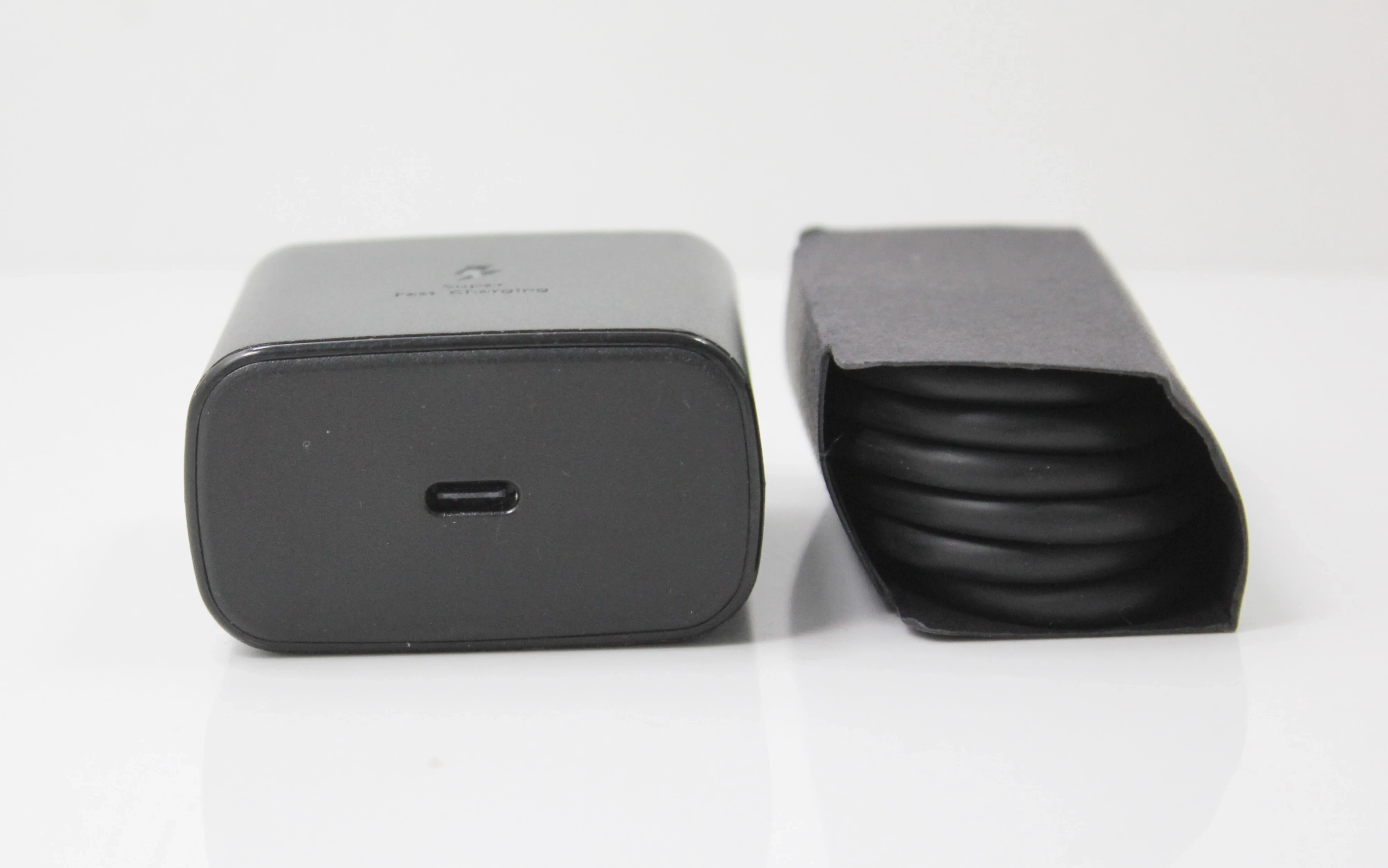 ladowarka-samsung-usb-c-kostka-kabel-stan-powystawowy