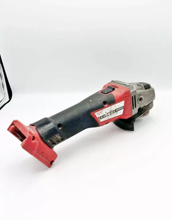 akumulatorowa-szlifierka-katowa-milwaukee-125mm-m18-cag125x-rodzaj-zasilania-akumulatorowe