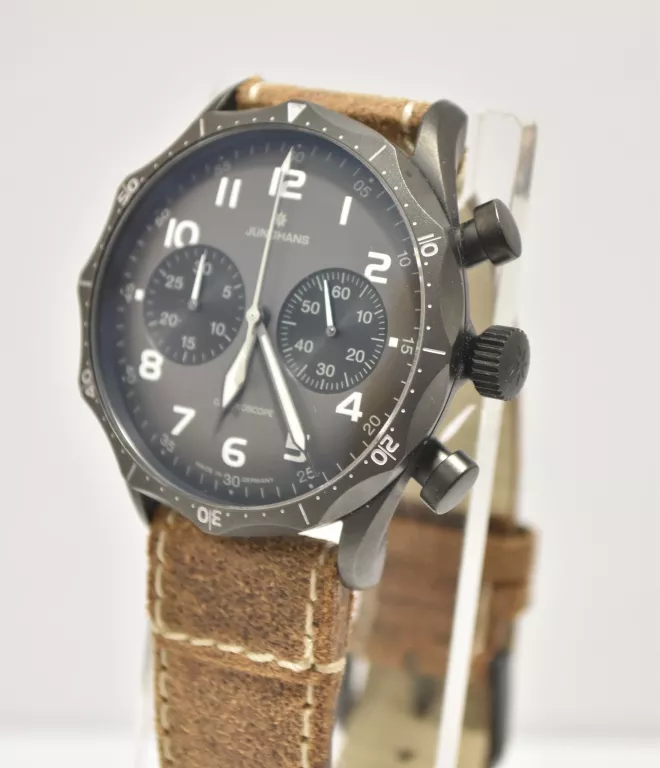 zegarek-junghans-meister-pilot-automatic-chronograph-rodzaj-analogowe