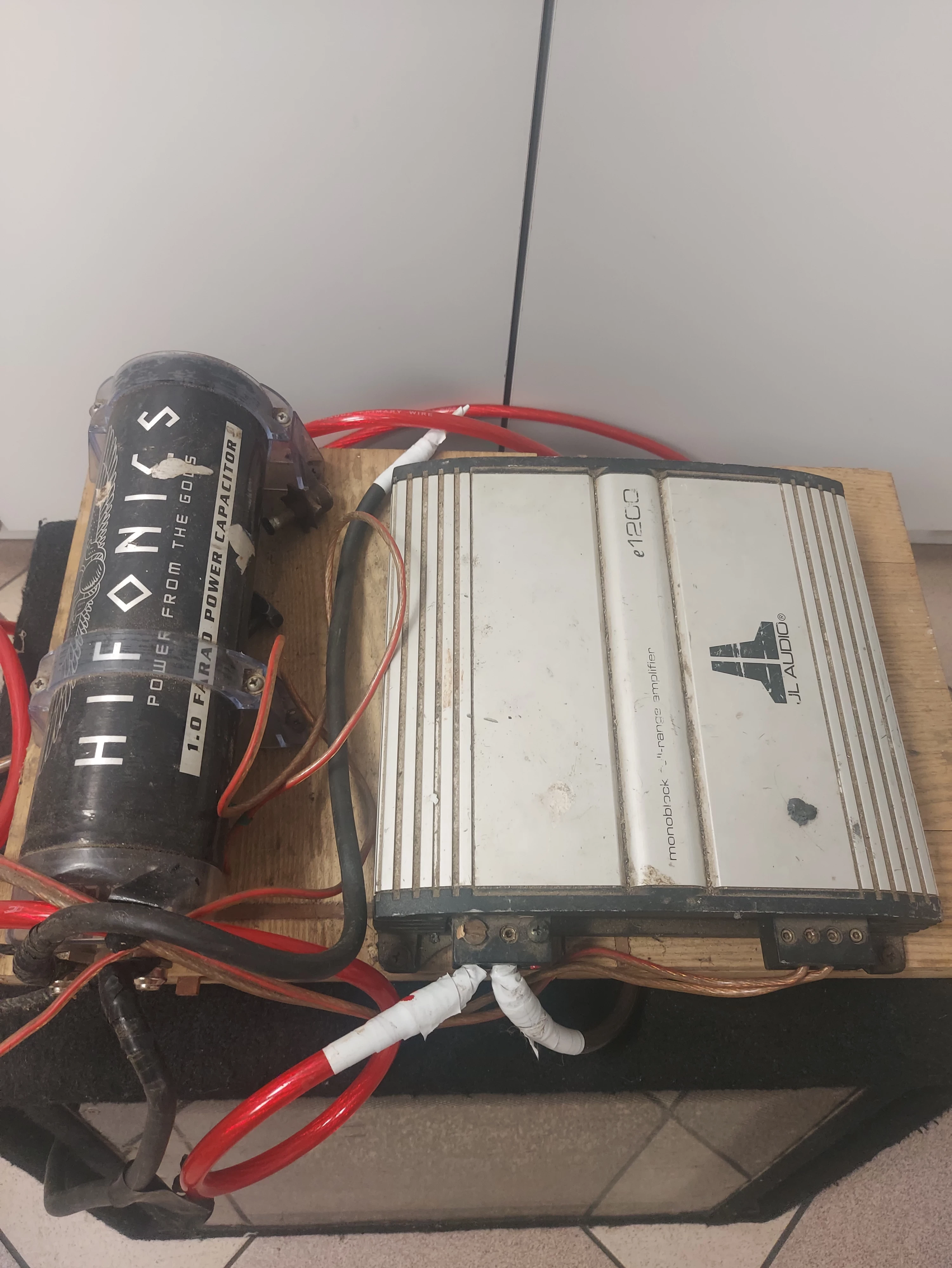 tuba-hifonics-titan-wzmacniacz-kod-producenta-ts300r