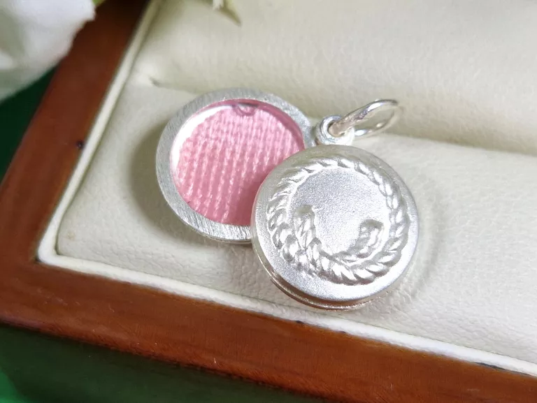 SREBRNA ZAWIESZKA NA ZDJĘCIE 2,76GR 925