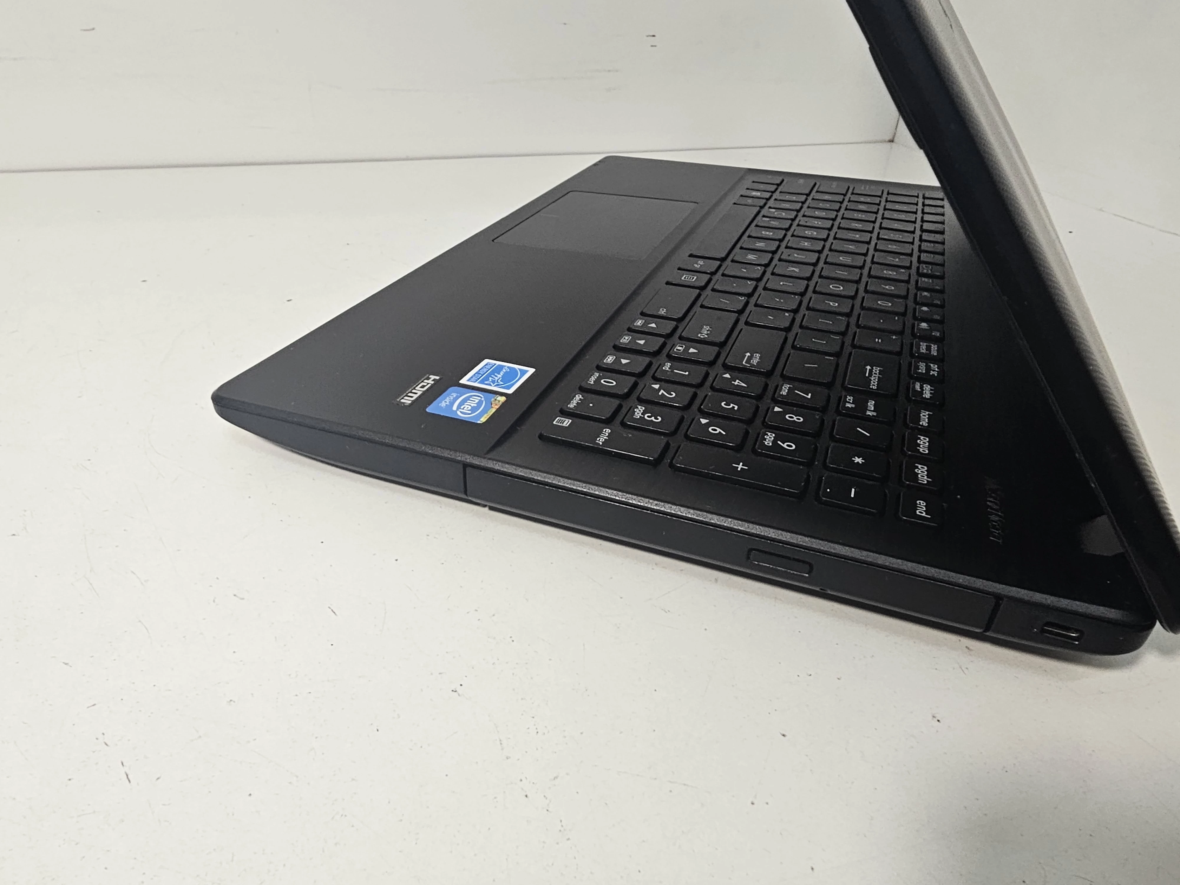 laptop-asus-f551m-rodzaj-karty-graficznej-grafika-zintegrowana