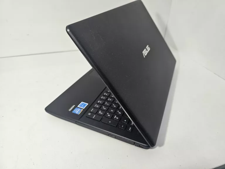 LAPTOP ASUS F551M