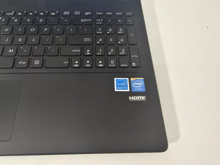 LAPTOP ASUS F551M