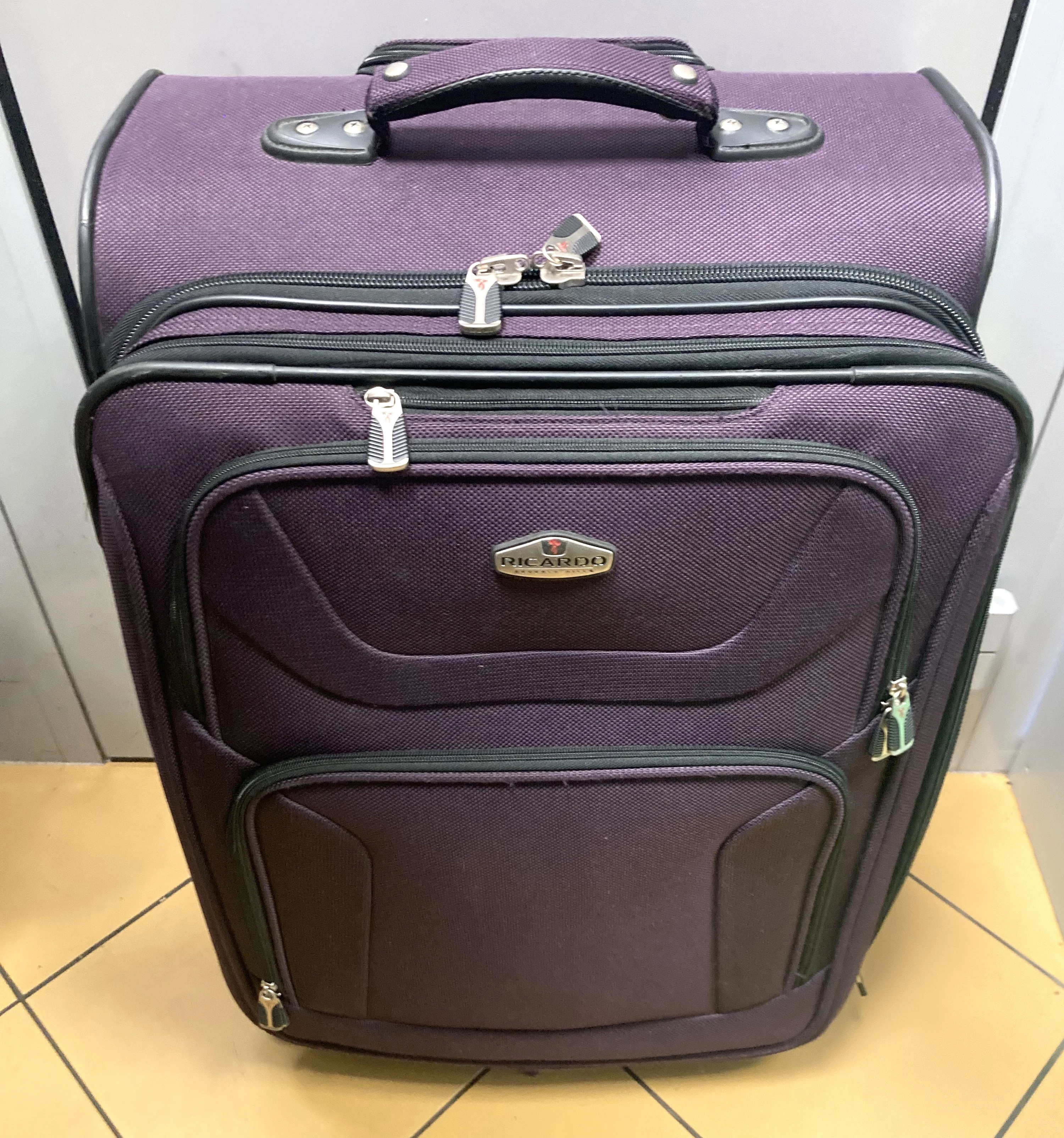 walizka-kabinowa-ricardo-ok45lpolecam-plac-imbramowski-121-krakow