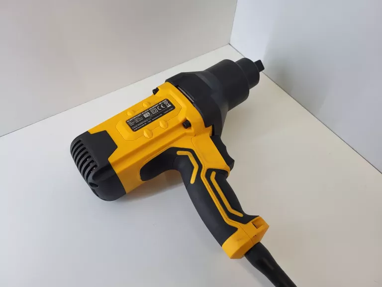 KLUCZ UDAROWY MAJSTER POLSKA MP-0506 2100W ELEKTRYCZNY DO KÓŁ