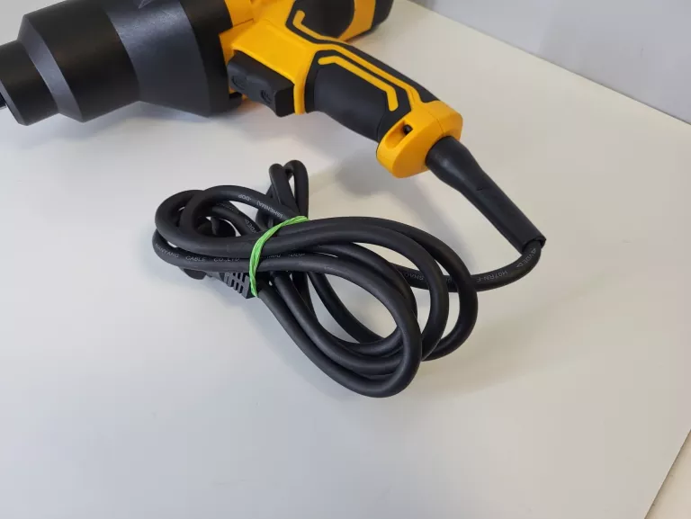 KLUCZ UDAROWY MAJSTER POLSKA MP-0506 2100W ELEKTRYCZNY DO KÓŁ