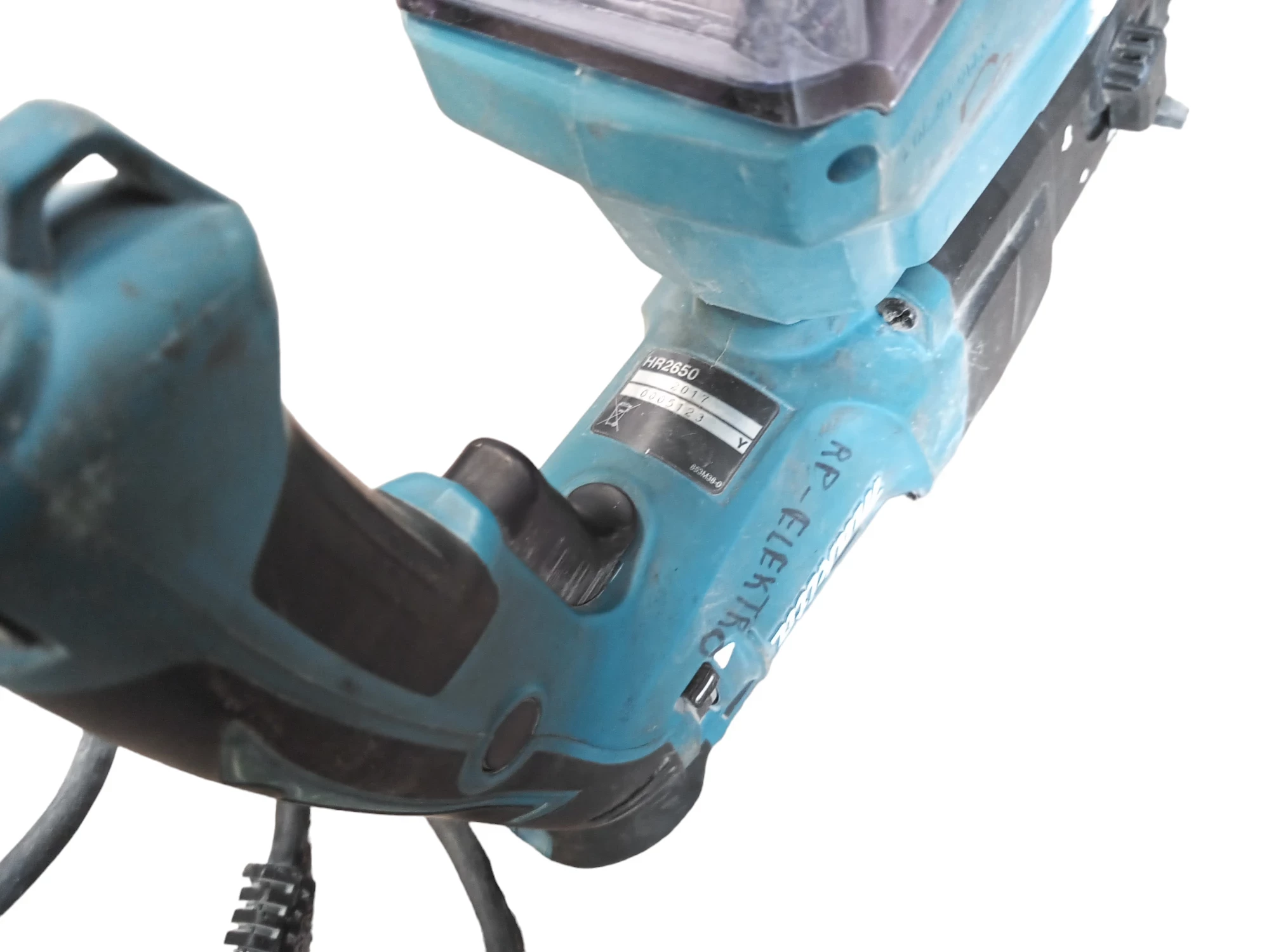 makita-hr2650-mlotowiertarka-sds-plus-800w-24j-z-odpylaniem-z-filtrem-hep-ean-gtin-0088381845908