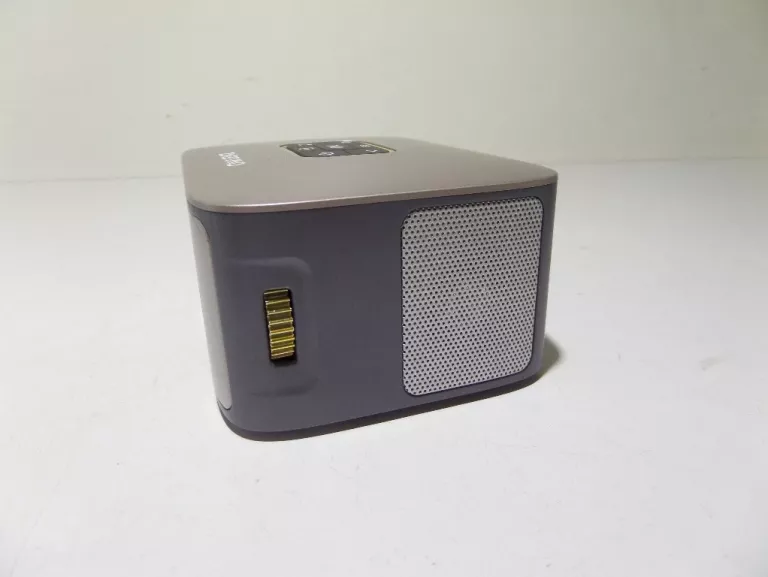 mini-projektor-owlenz-sd40-technologia-wyswietlania-led