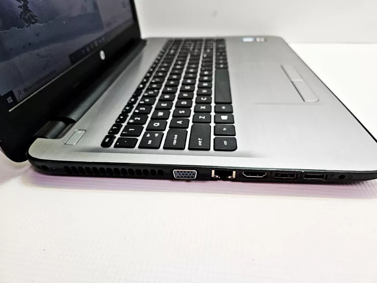 LAPTOP HP 250 G5 + ŁAD [I5/8GB/1TB/WIN10]
