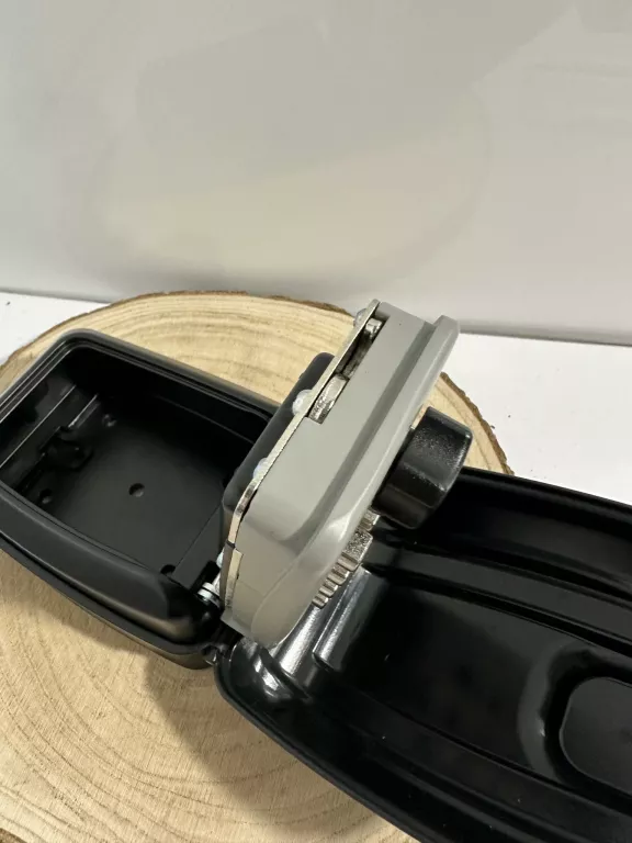 sejf-product-id-445c958b-8ef4-4e4a-886f-7bb0c9daae2d