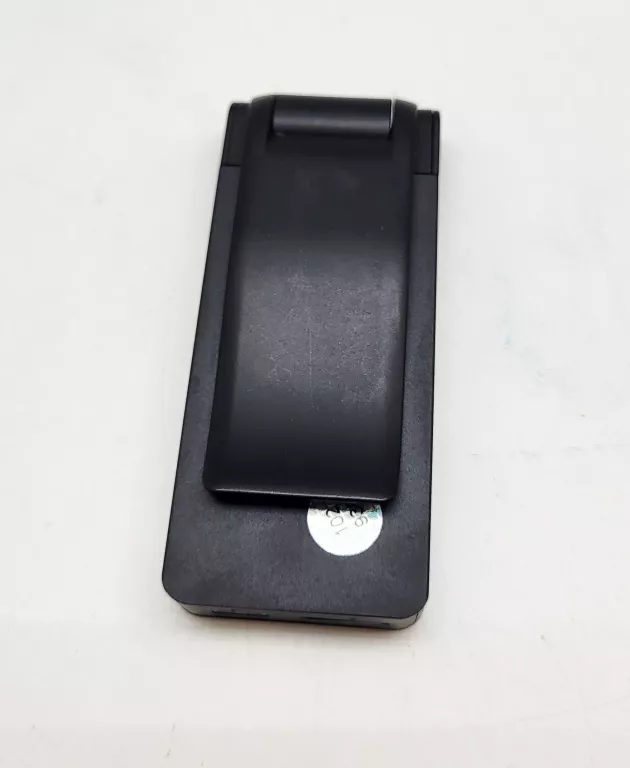 MIKROKAMERA Z DYKTAFONEM UKRYTA W USB DVR-A30 Z OBROTOWĄ KAMERĄ FULLHD