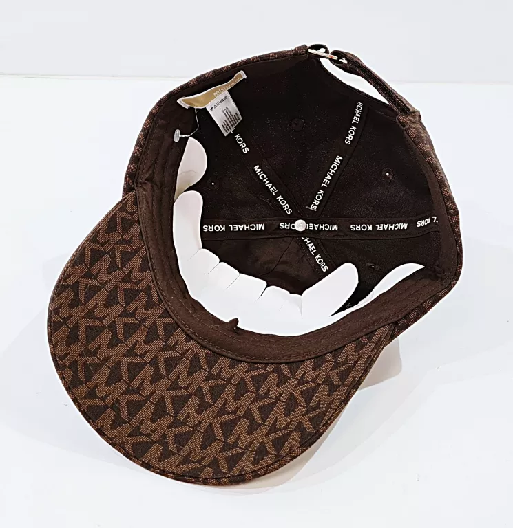 CZAPKA Z DASZKIEM MICHAEL KORS BRĄZOWA LOGO