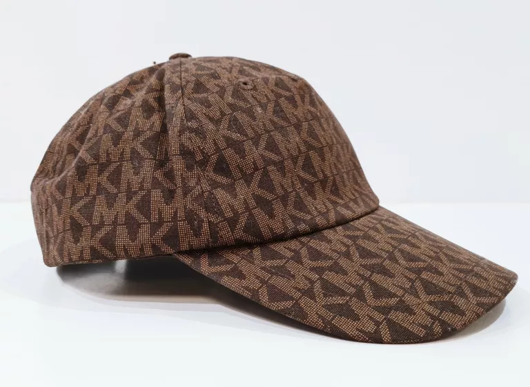 CZAPKA Z DASZKIEM MICHAEL KORS BRĄZOWA LOGO