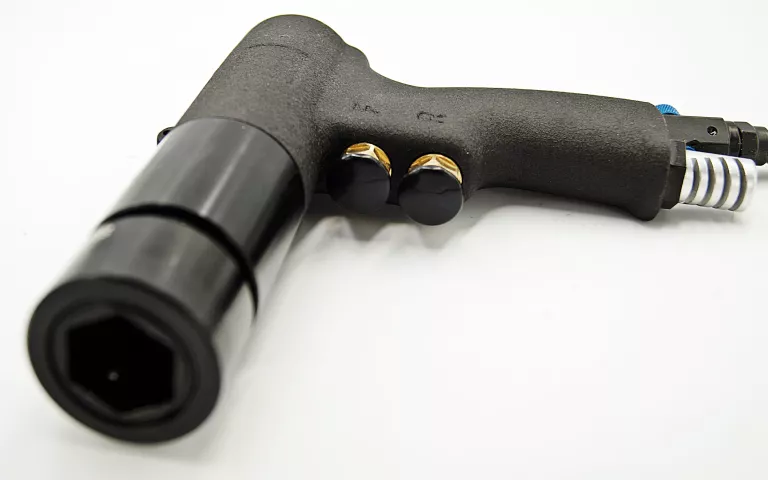 PNEUMATYCZNY PISTOLET DO NITOWANIA NAKRĘTEK M6 M8 600RPM EVTSCAN