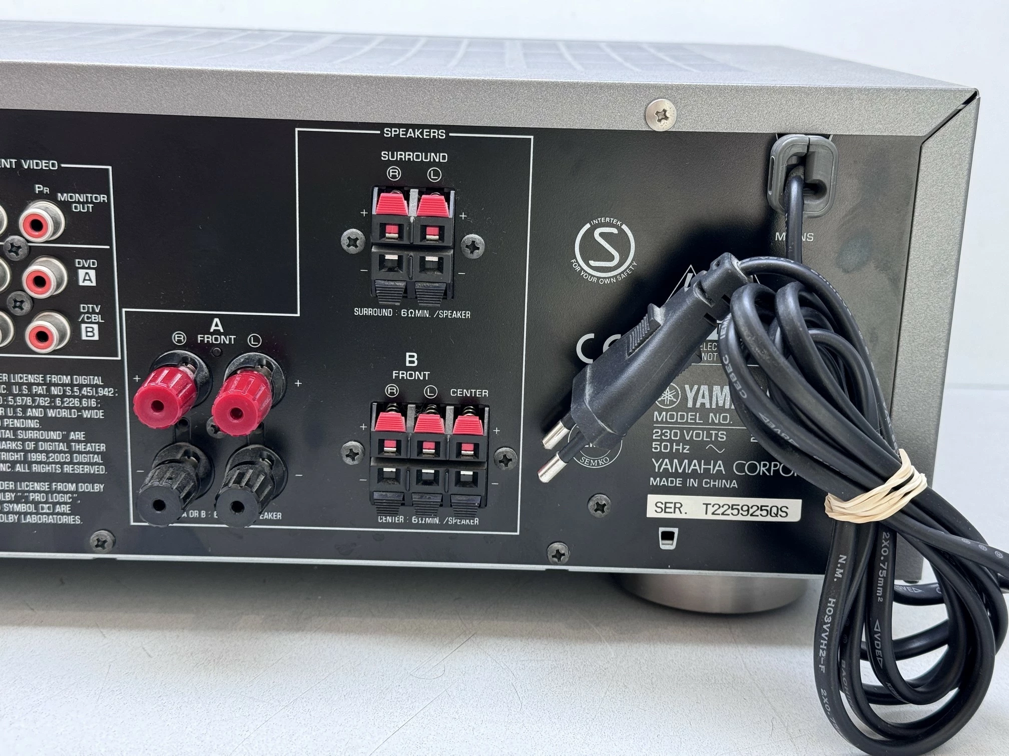 amplituner-yamaha-rx-v357-z-pilotem-kod-producenta-rx-v357