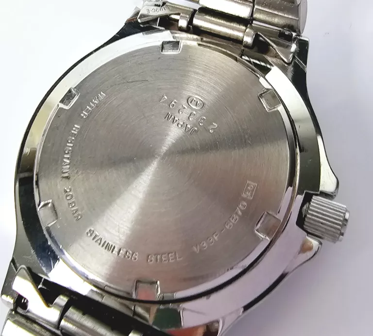 zegarek-seiko-v33f-6b70-material-paska-129219-8
