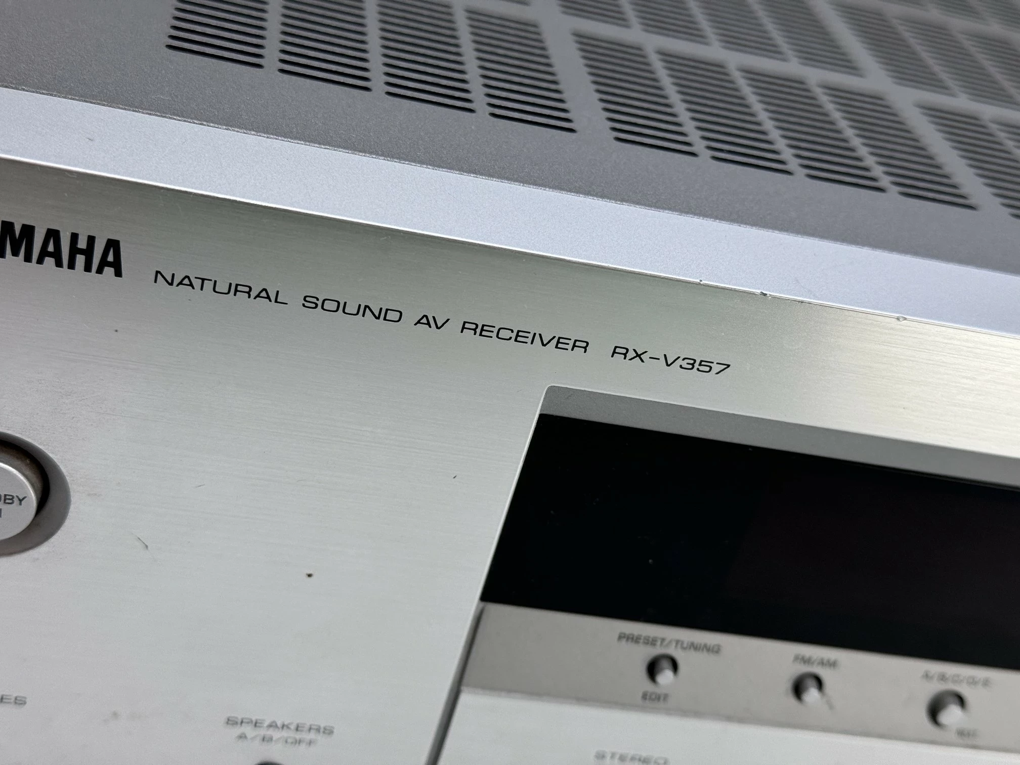 amplituner-yamaha-rx-v357-z-pilotem-system-dzwieku-51