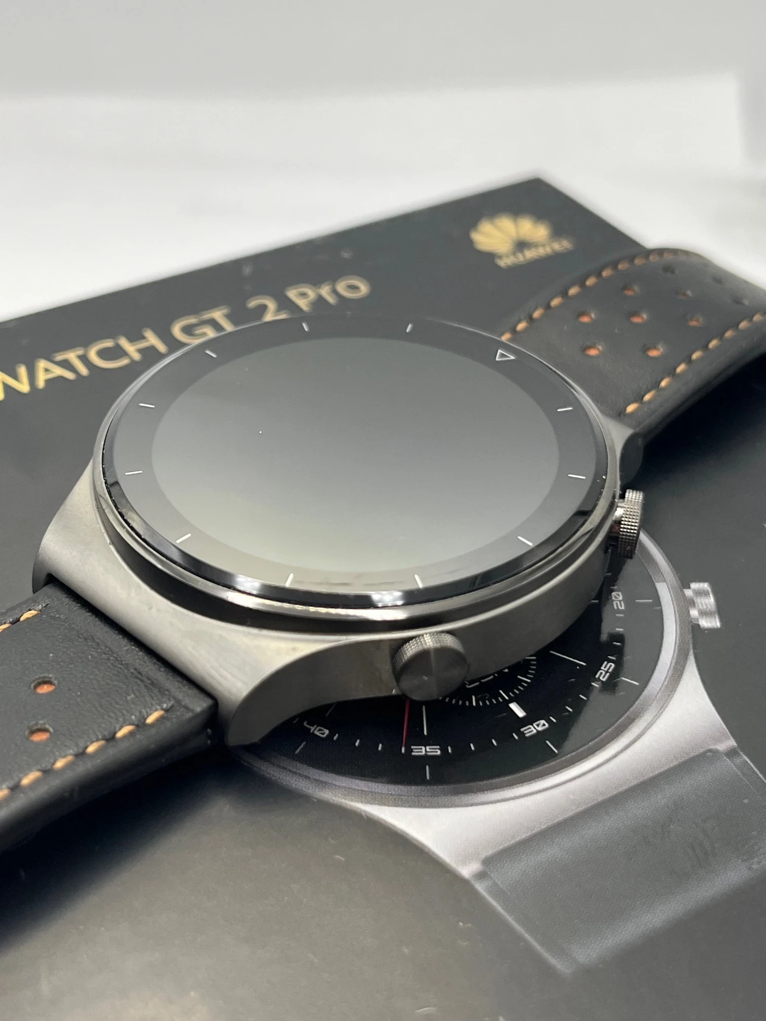 zegarek-huawei-watch-gt2-pro-komplet-rodzaj-smartwatch