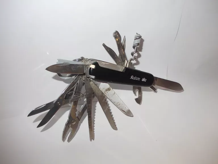 SCYZORYK VICTORINOX SWISS CHAMP 1.6795.3 + ETUI!
