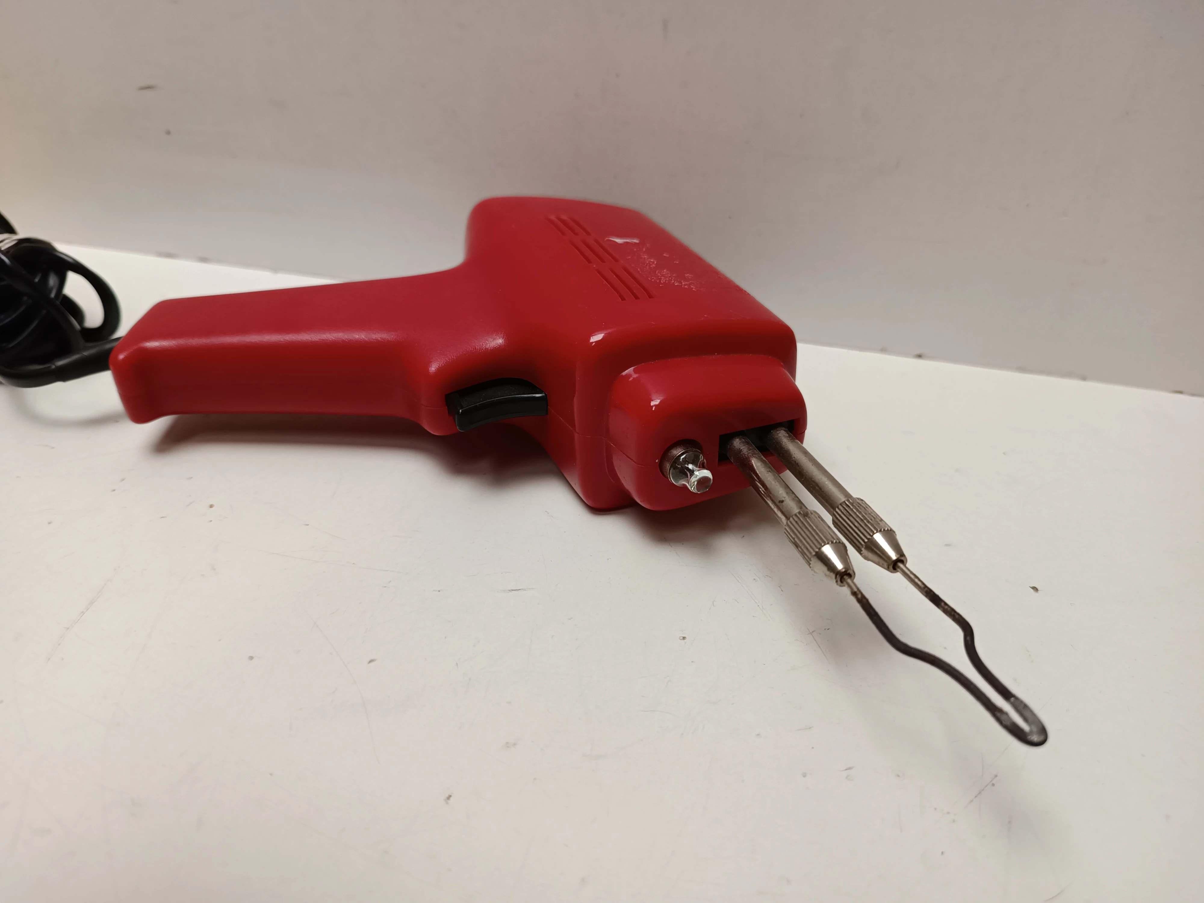 lutownica-transformatorowa-prl-uszkodzona-ean-gtin-5701305602610