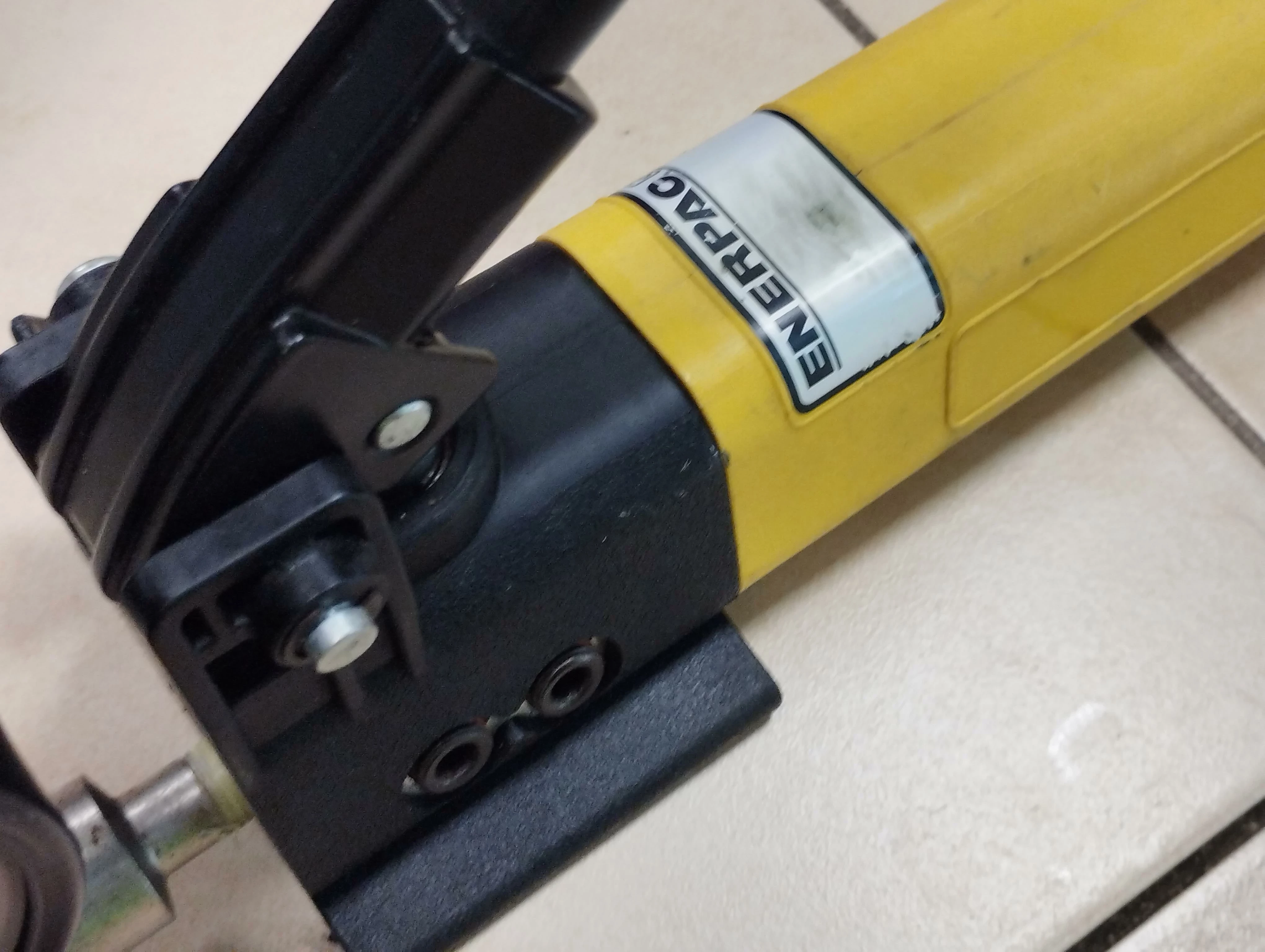 pompa-reczna-enerpac-p142-zobacz-okazja-marka-bez-marki