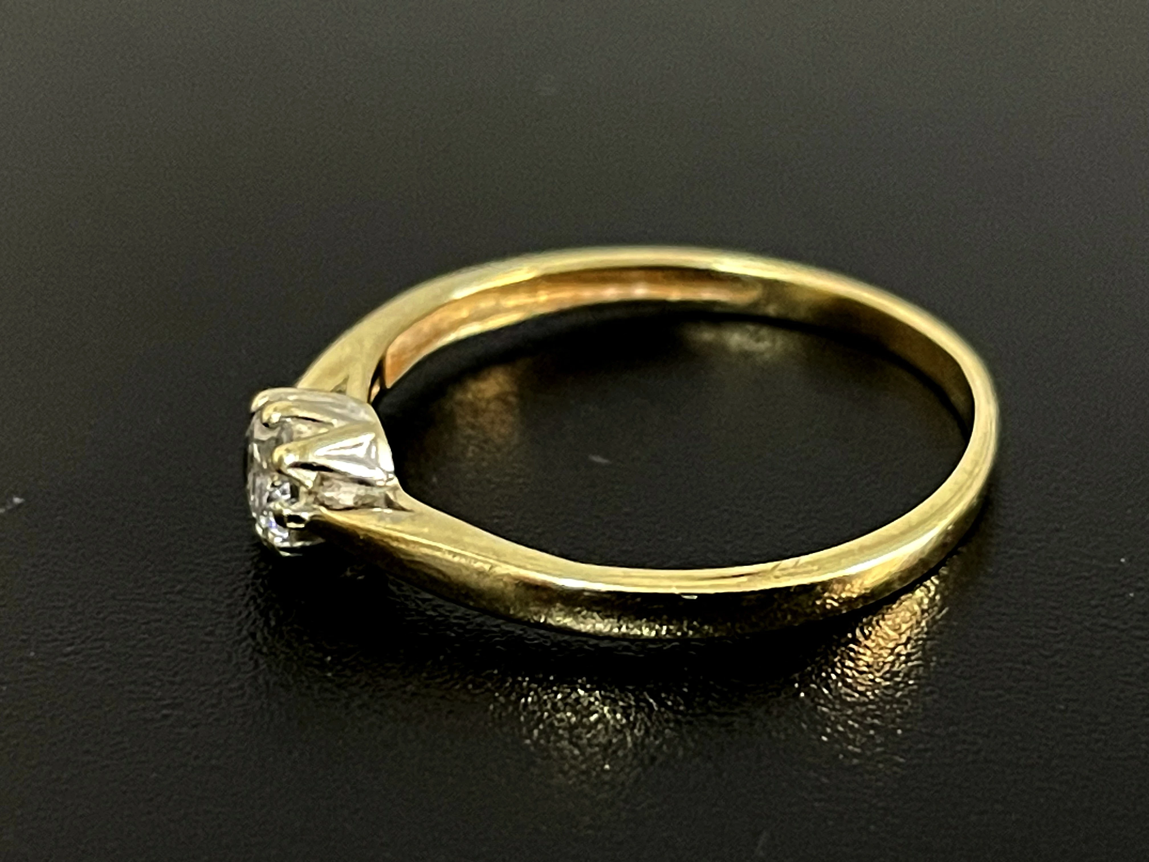 elegancki-zloty-pierscionek-cyrkonia-333-r12-rodzaj-wyrob-jubilerski