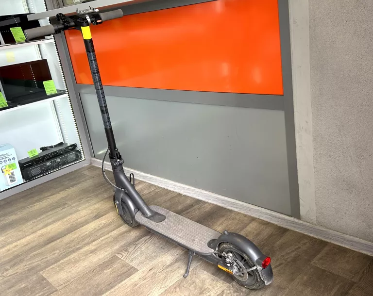 HULAJNOGA ELEKTRYCZNA XIAOMI MI ELECTRIC SCOOTER ESSENTIAL DDHBC08NEB