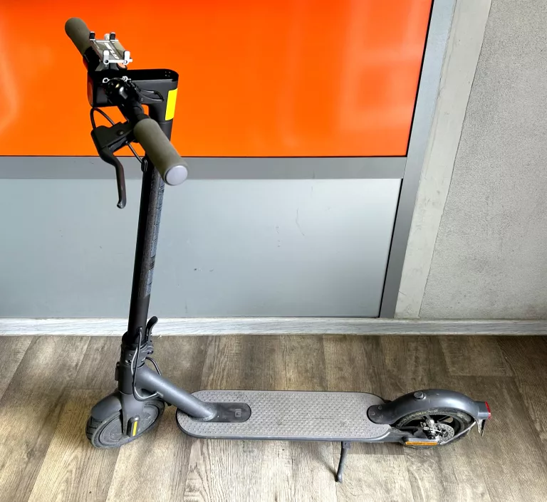 HULAJNOGA ELEKTRYCZNA XIAOMI MI ELECTRIC SCOOTER ESSENTIAL DDHBC08NEB