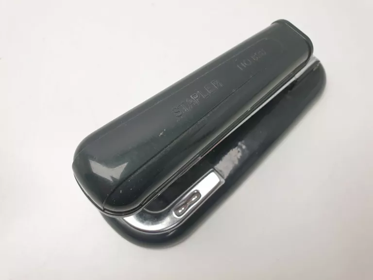 ZSZYWACZ BIUROWY OBROTOWY STAPLER NO.828