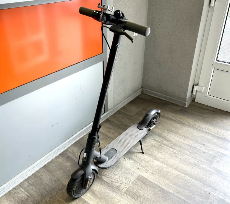 HULAJNOGA ELEKTRYCZNA XIAOMI MI ELECTRIC SCOOTER ESSENTIAL DDHBC08NEB
