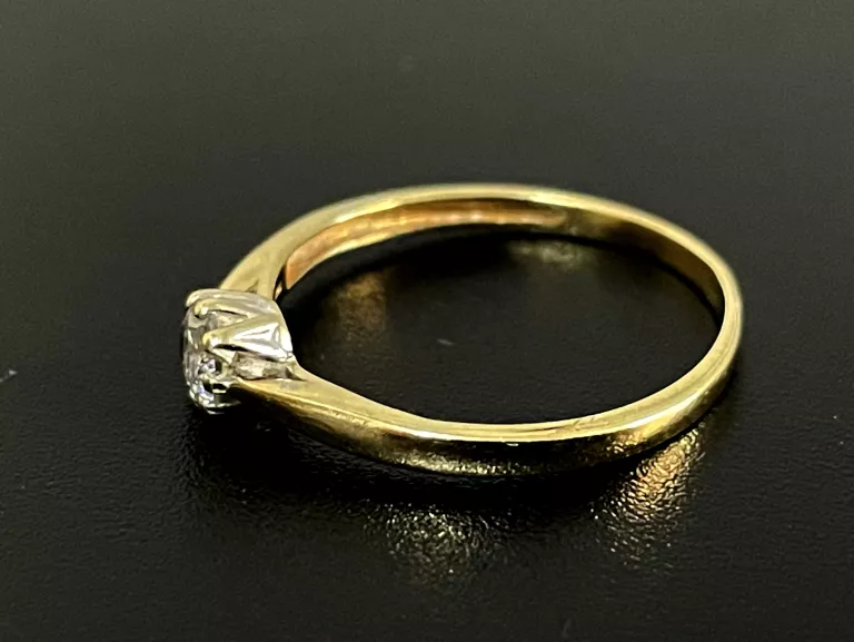 elegancki-zloty-pierscionek-cyrkonia-333-r12-rodzaj-wyrob-jubilerski