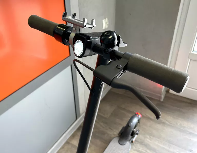 HULAJNOGA ELEKTRYCZNA XIAOMI MI ELECTRIC SCOOTER ESSENTIAL DDHBC08NEB