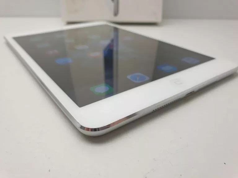 TABLET APPLE IPAD MINI 16GB KOMPLET