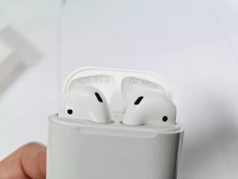 SŁUCHAWKI APPLE AIRPODS 2 GENERACJA MV7N2ZM/A PUDEŁKO