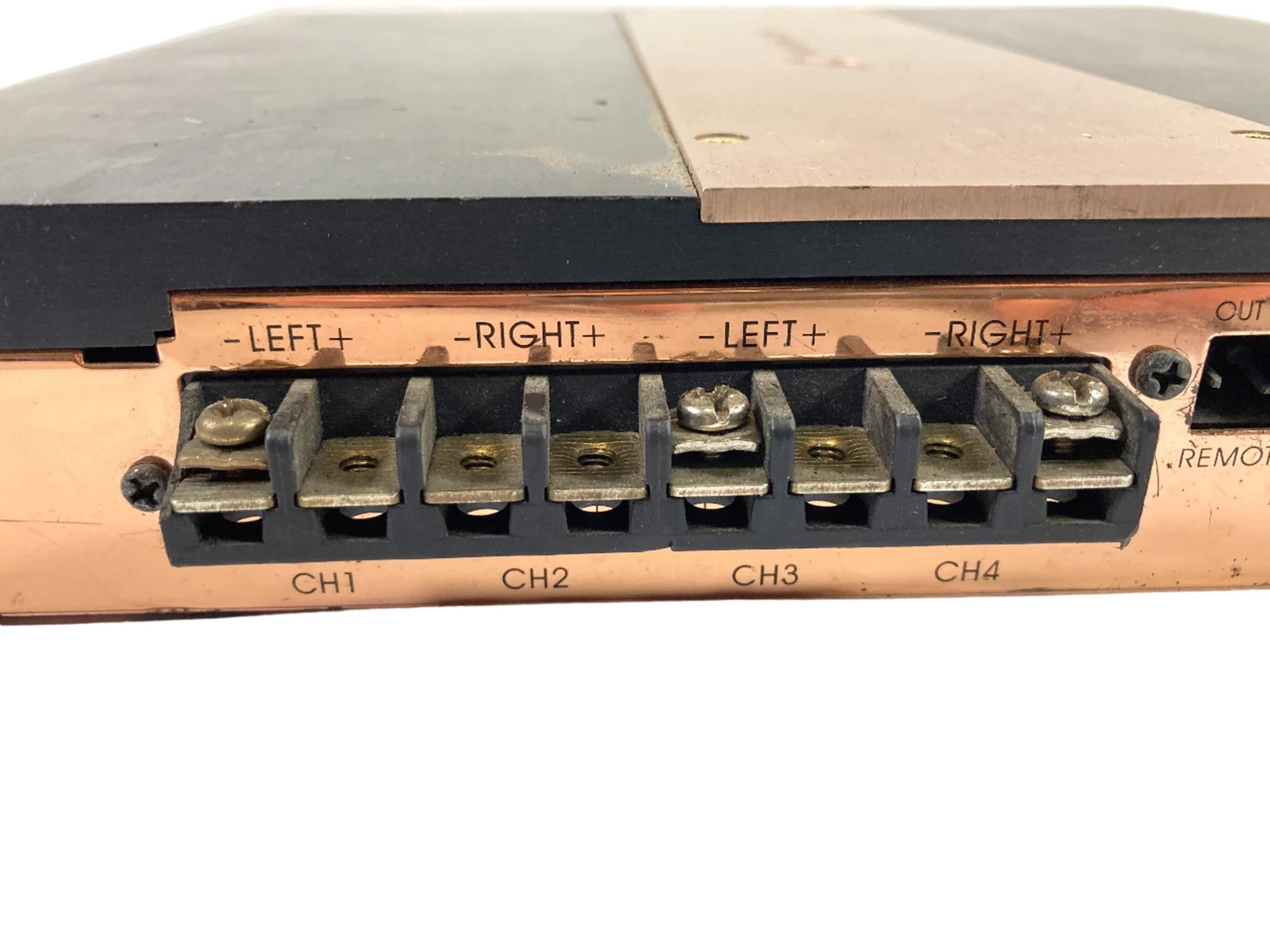 wzmacniacz-samochodowy-u-dimension-jr-4-300-300w-kod-producenta-ud-202