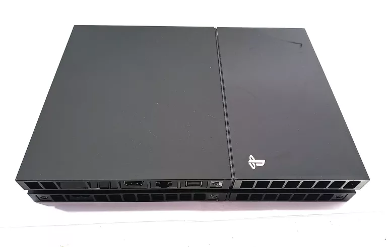KONSOLA PLAYSTATION 4 CUH-1003A + PAD, KABEL