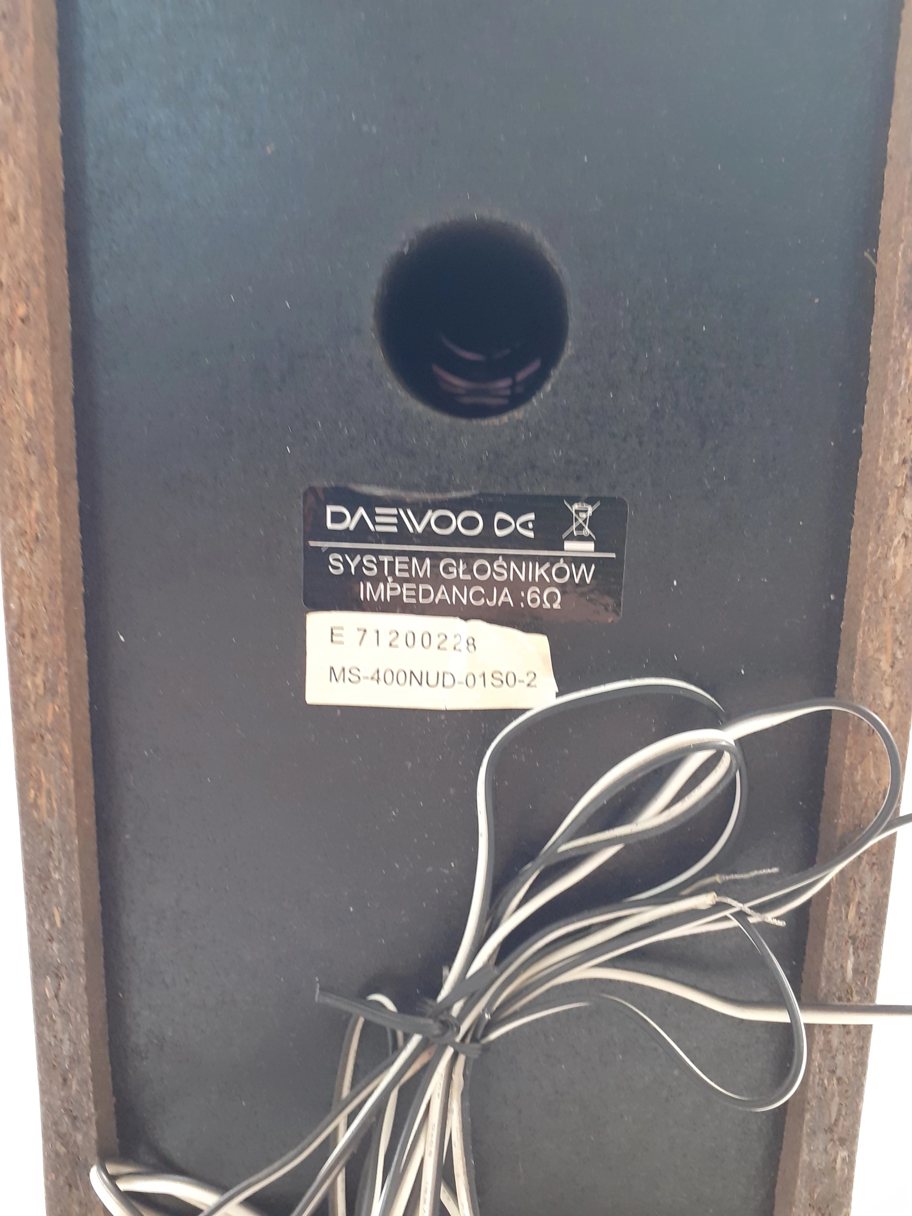 kino-domowe-daewoo-rd-430sux-2-glosniki-kolor-bialy