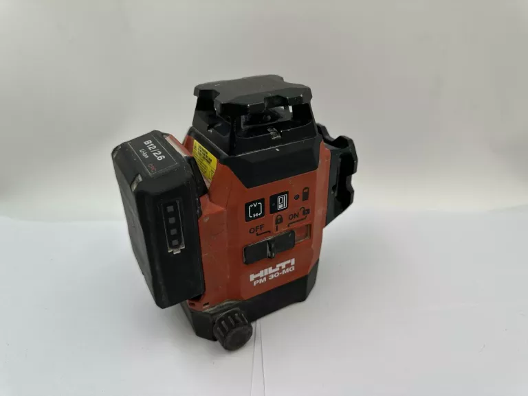 LASER KRZYŻOWY HILTI PM 30-MG KOMPLET WALIZKA