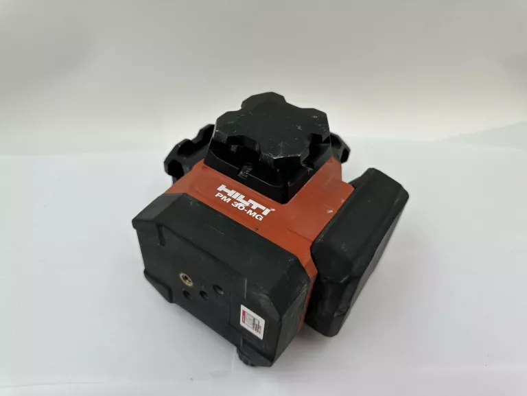 LASER KRZYŻOWY HILTI PM 30-MG KOMPLET WALIZKA