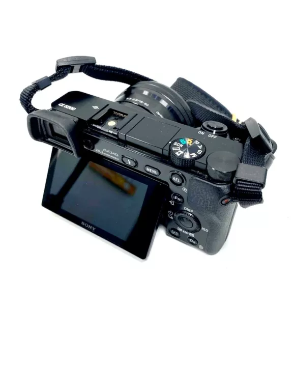 aparat-fotograficzny-sony-alpha-a6000-obiektyw-marka-sony