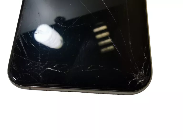 TELEFON IPHONE 11 PRO 64GB 2563 NA CZĘŚCI
