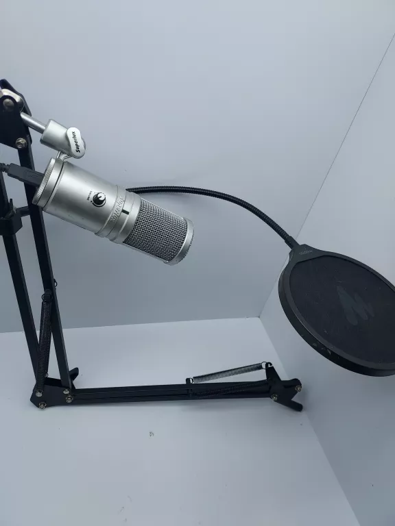 MIKROFON ZE STATYWEM E 205 U SUPER LUX
