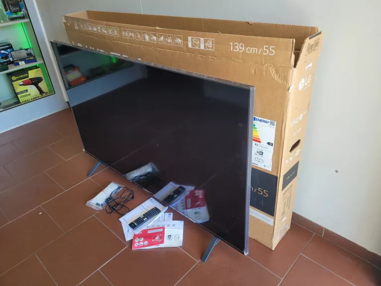 TELEWIZOR 55" LG 55UR781 + PILOT KOMPLET