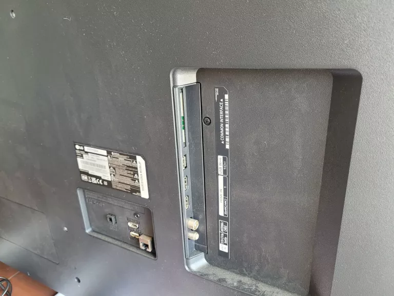 TELEWIZOR 55" LG 55UR781 + PILOT KOMPLET