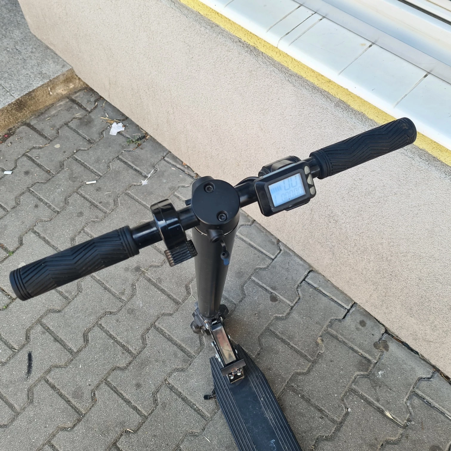 hulajnoga-elektryczna-cavion-city-go-20kmh-waga-10