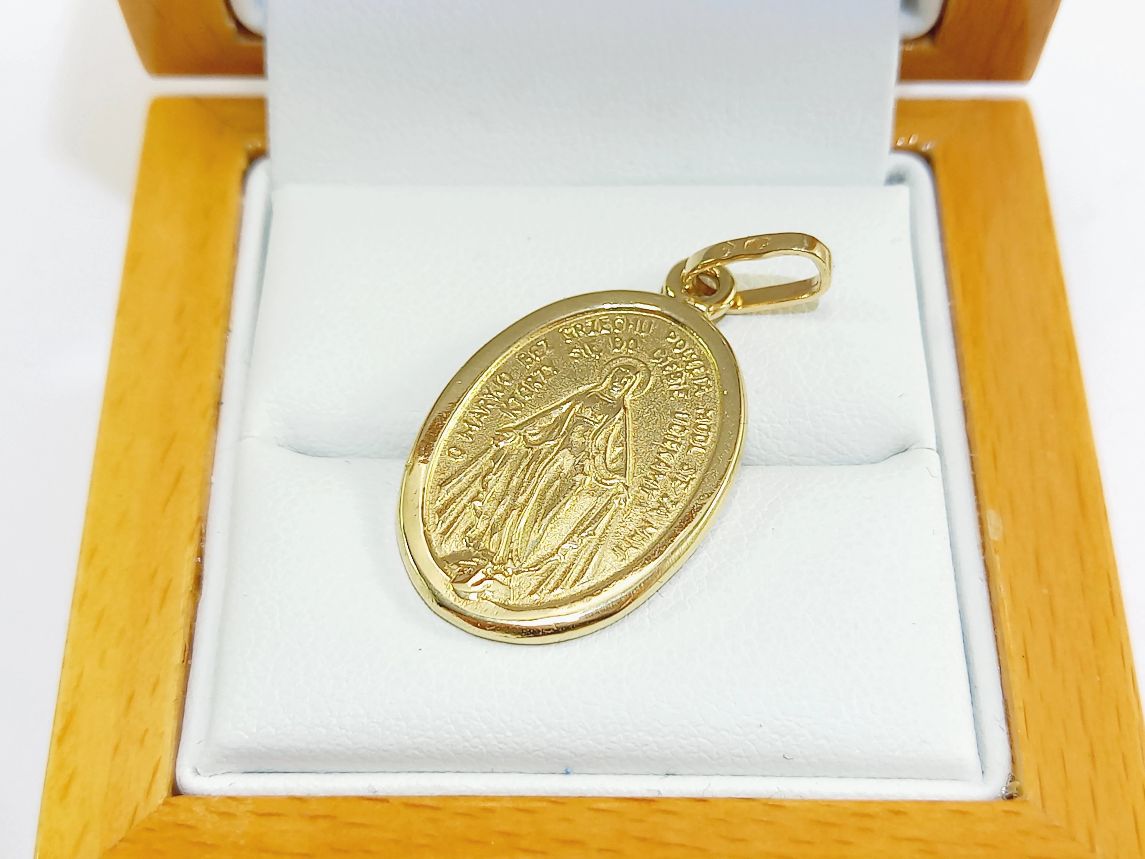 zlota-zawieszka-religijna-585-650g-glowna-62-poznan-ska-x