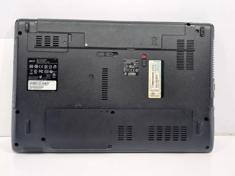 LAPTOP ACER ASPIRE 5742 I3/ 4GB/ 300GB HDD