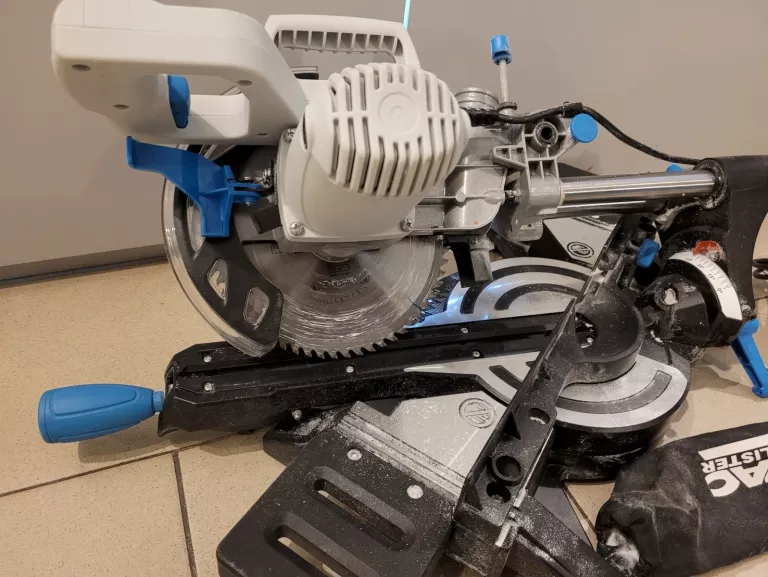 PIŁA UKOŚNICA MACALLISTER 1500 W 210 MM MMIS210S-A